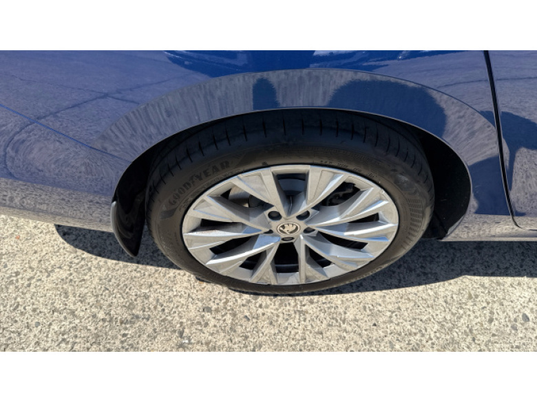 Skoda Superb 1.5 TSI e-TEC SE L 5dr DSG Petrol Hatchback